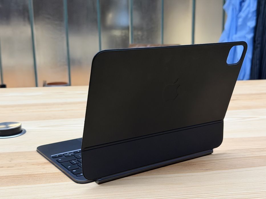 Capa Apple Magic Keyboard para iPad Pro 11"