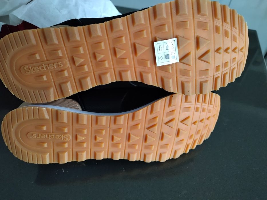 Sapatilhas Skechers NOVAS