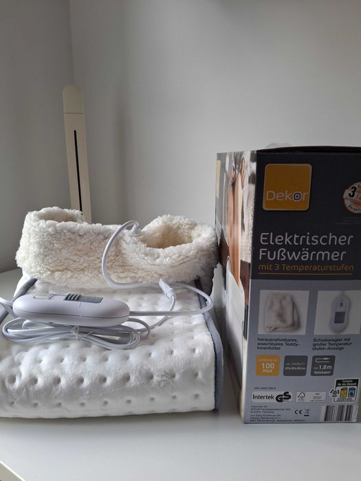 Nowy ogrzewacz elektryczny do stóp niemieckiej  marki Intertek