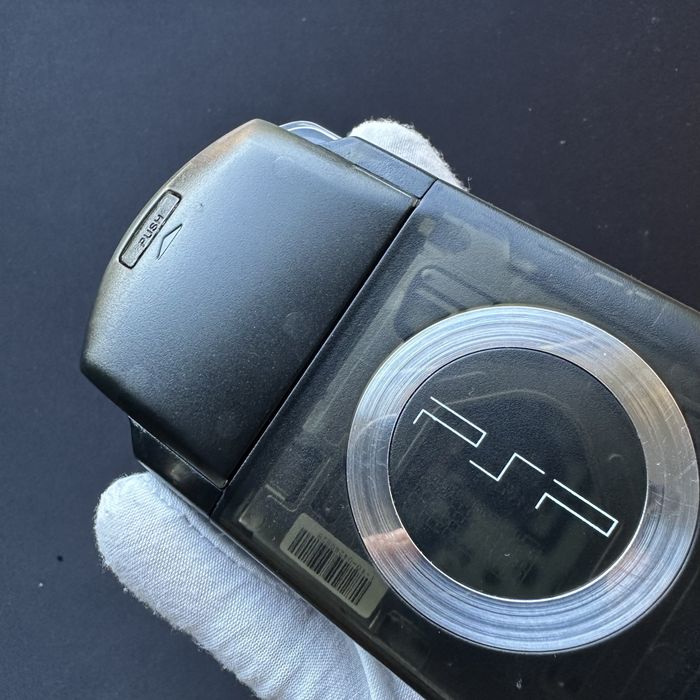Sony PSP 1000 Transparent Black (64GB + 55 Jogos Incluídos)