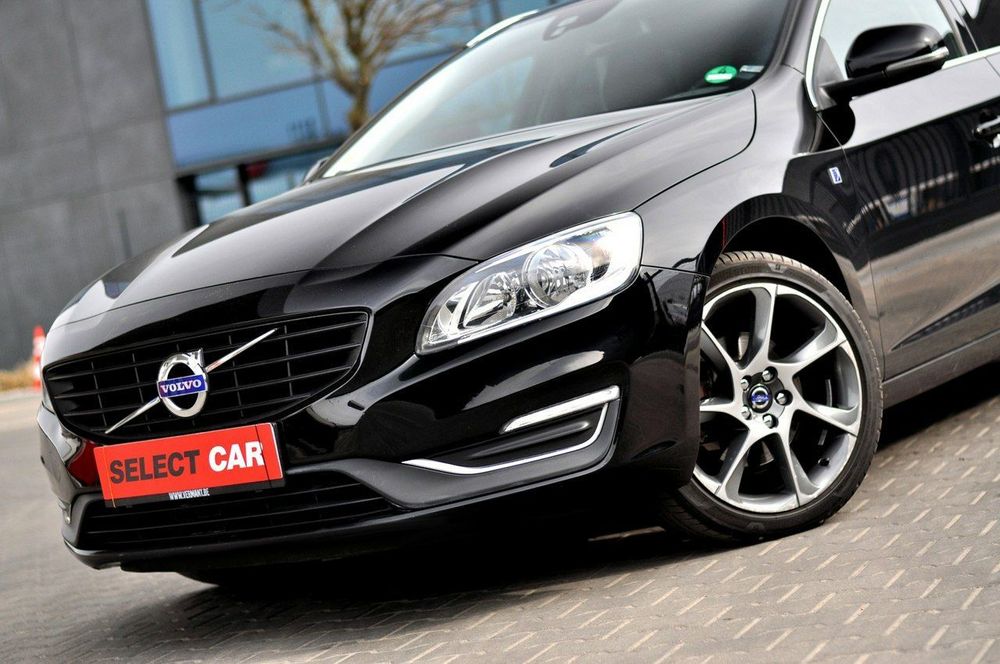 Volvo V60 LiFT Ocean Race Ledy Digital Skóra Navi City Full Opcja