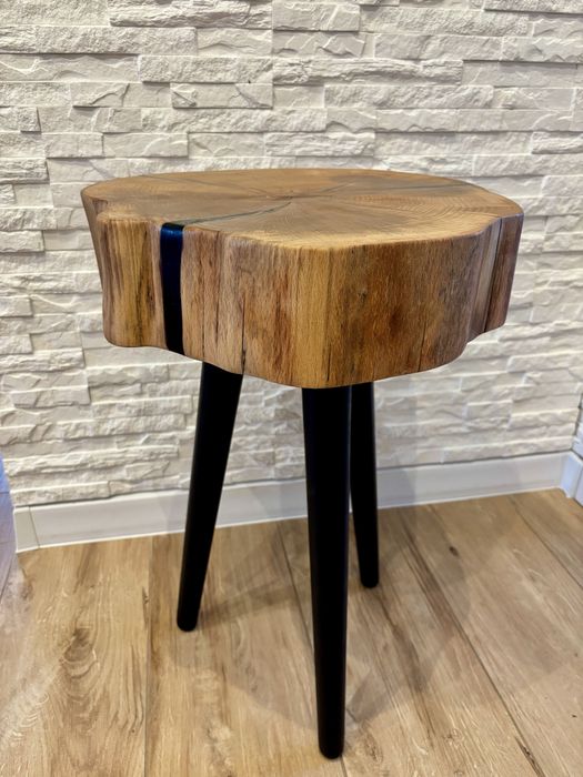 Stolik kawowy z żywicą