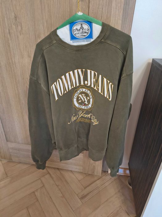 Bluza bez kaptura męska Tommy Jeans rozm.S z metki ale jest znacznie większa , typ baggy poszerzane rękawy i krój