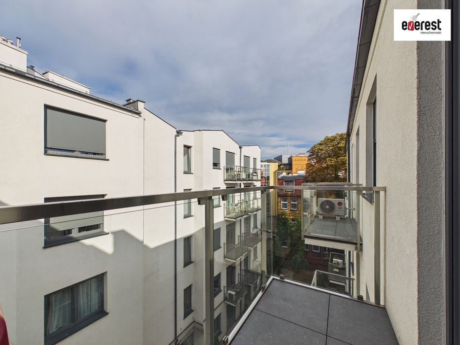 nowy budynek, komfortowe, zwierzolubne, winda, balkon, komórka