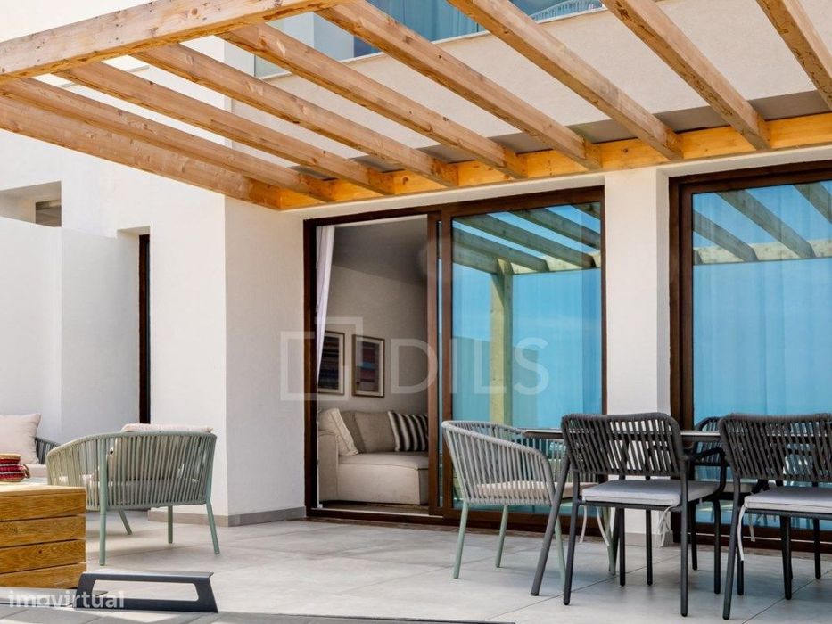 Apartamento T2+1 em propriedade fraccionada, com deck e piscina, pe...