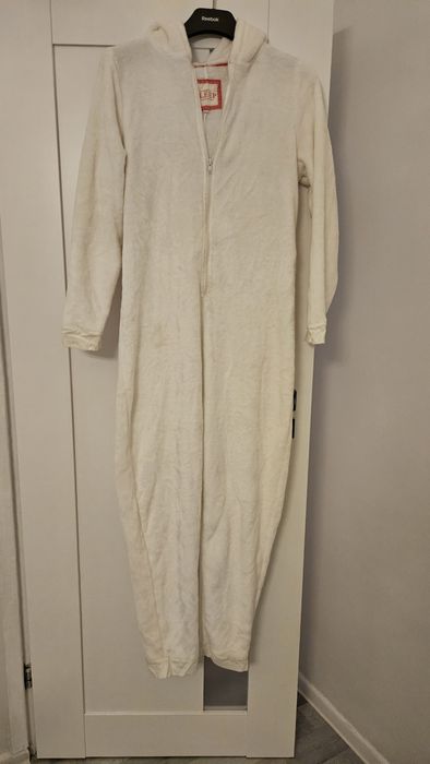 Piżama jednoczęściowa bałwan rozmiar 42 strój