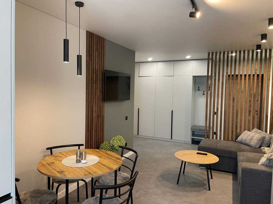 Подобова оренда вишуканої квартири в ЖК Гранд Сіті Домбровський