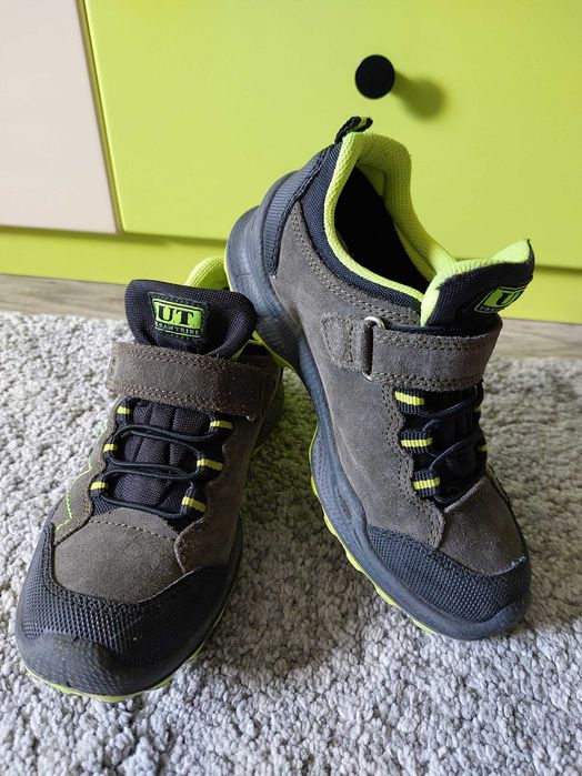 Twisty buty skórzane sportowe sneakersy niskie r. 33