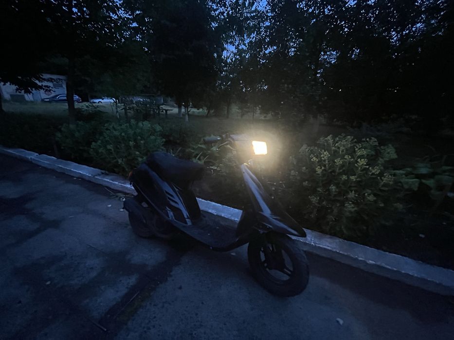 Скутер ямаха артістік + масло і нові гріпси