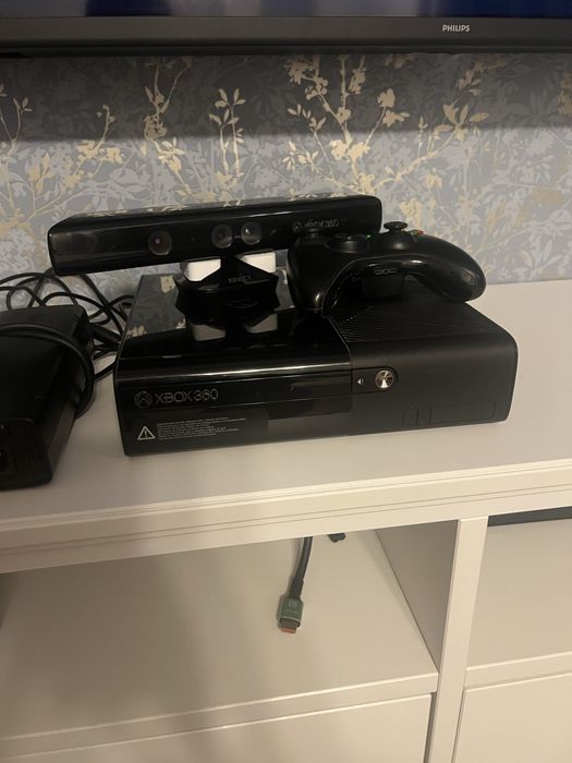 Xbox 360 250GB  //