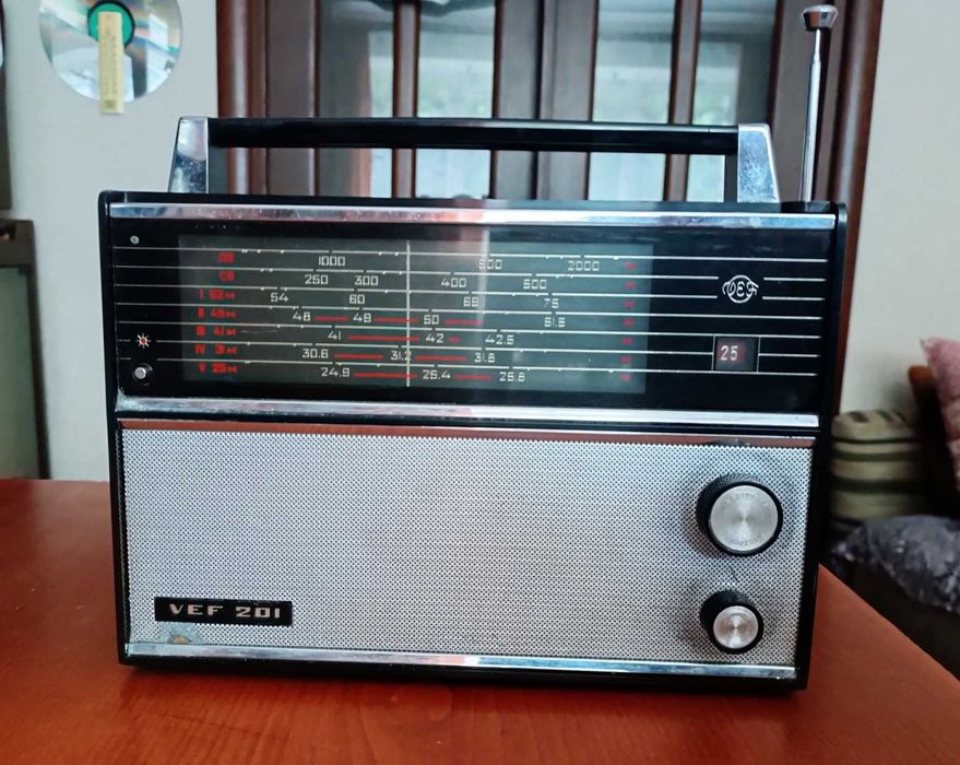 Радио приемник VEF 201 рабочий
