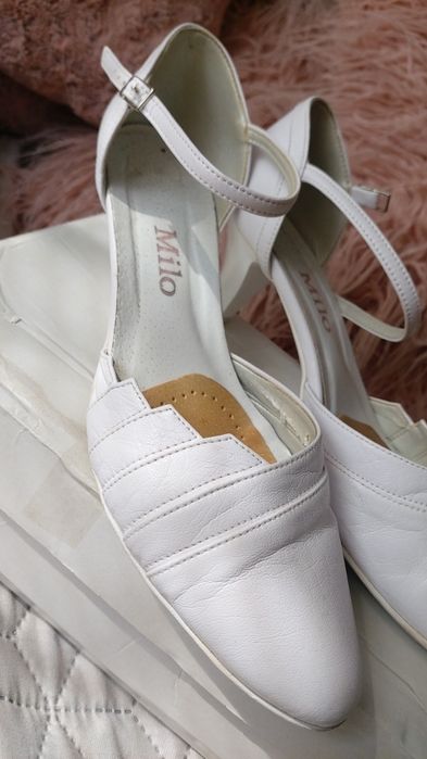 Okazja!Piękne buty ślubne rozm.39