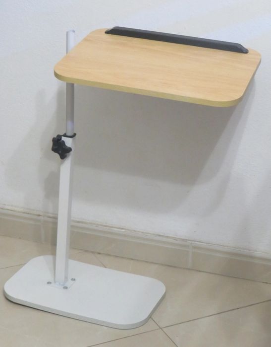 Mesa de apoio para sofá ou cama