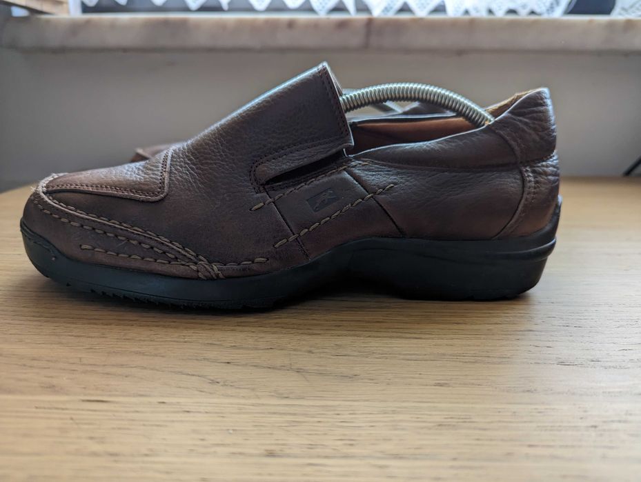 Sapatos Homem - Marcas Bata e Fluchos