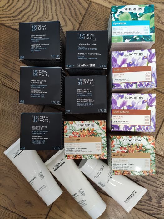 Academie Очищувальний гель  Visage Purifying Cleansing Gel

Источник: