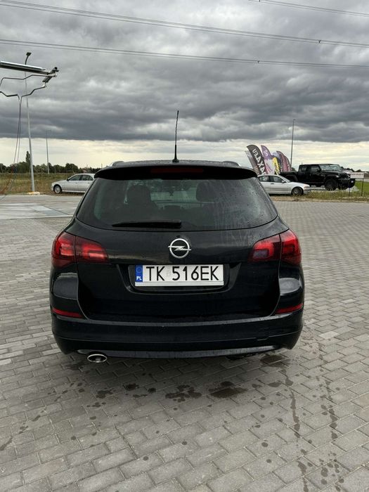 Opel Astra uszkodzony silnik 2.0 cdti 165KM