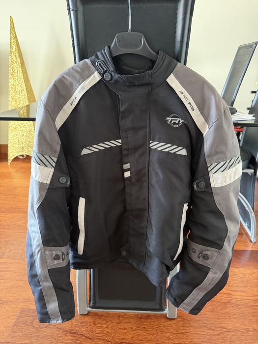 Casaco de mota TRY cinza/preto