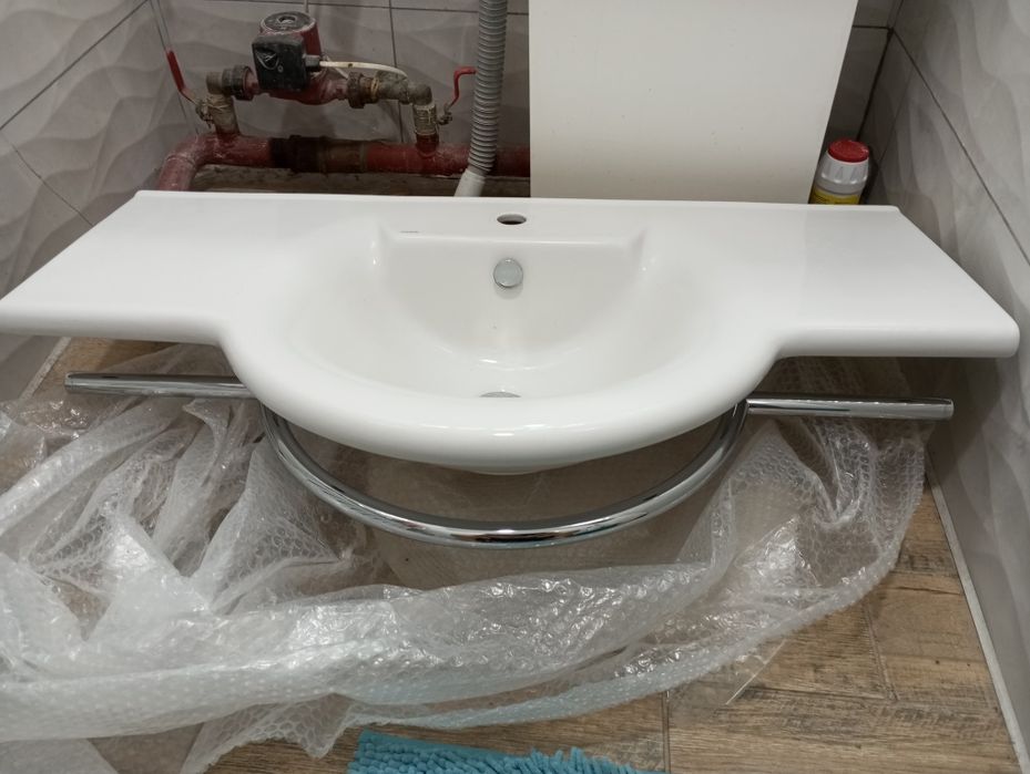 Продам раковину Globo 100×54 см.