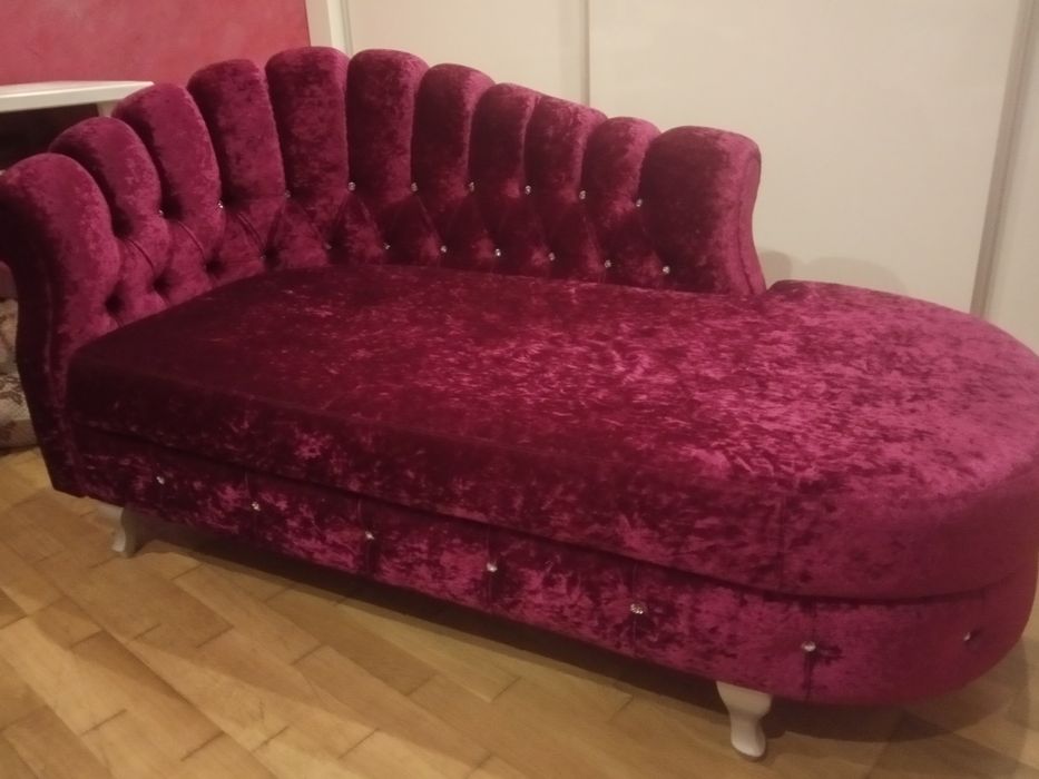 Conjunto sofá tipo chaise e espelho grande seminovos