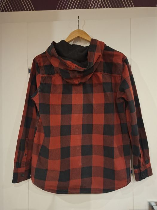 Bluza  ''Cropp'' w kratę  rozpinana z kapurem .Rozmiar S