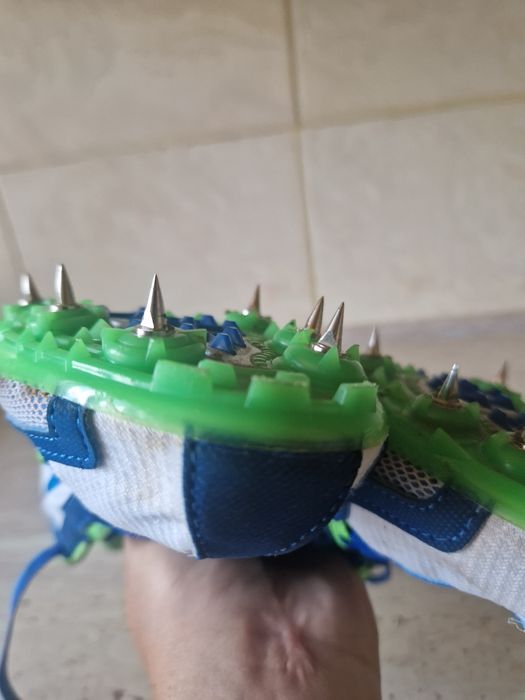 Buty lekkoatletyczne Brooks r 41