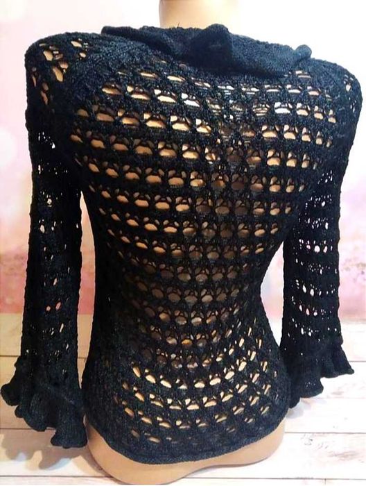 Женская вязаная кофта