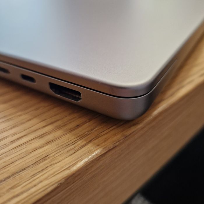 MacBook Pro M1 Pro, 14 cali , 32GB RAM. Stan idealny!