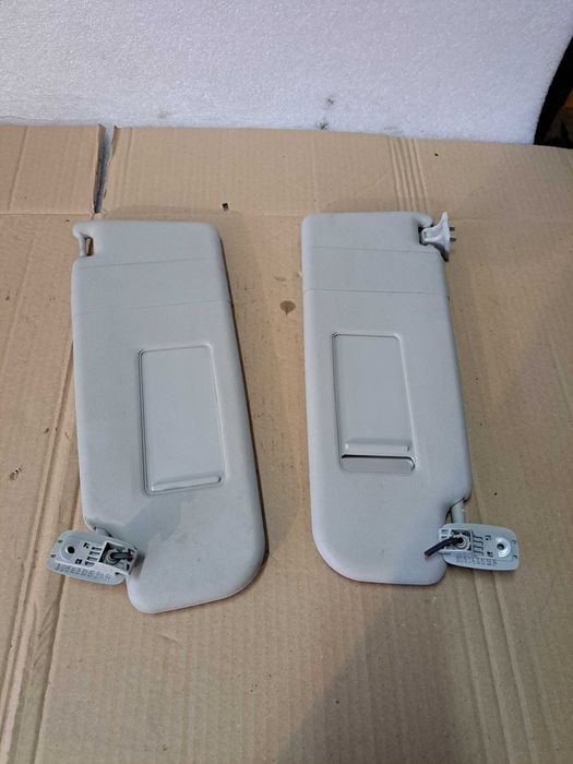 Osłona osłony przeciwsłoneczne  Volkswagen Jetta V Golf V kpl