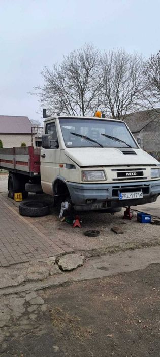 Iveco wywrotka 3-stronna + HDS + HAK – po remoncie