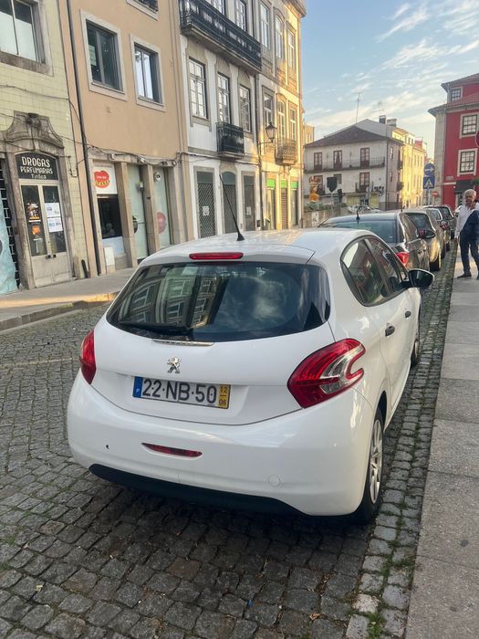 Peugeot 208 1.4  Hdi Bom Estado