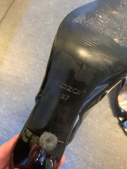 Czółenka Kazar rozmiar 37 / Czarne czółenka / Buty Kazar