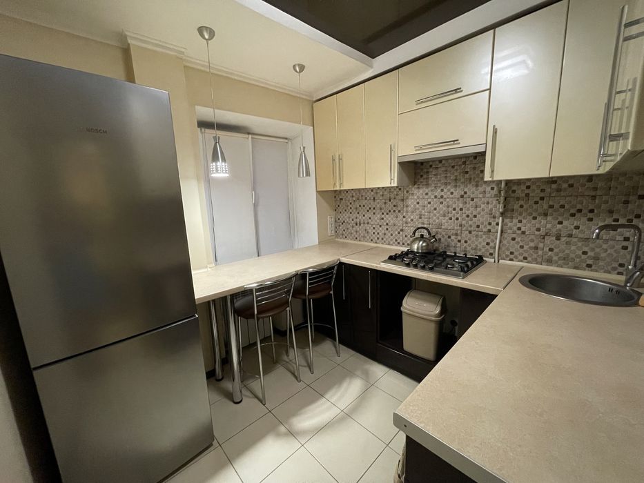 Однокімнатна квартира в ценрі подобово посуточно