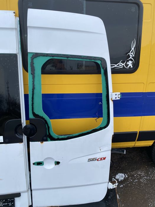 Задня дверка Мерседес Спрінтер 515 CDI