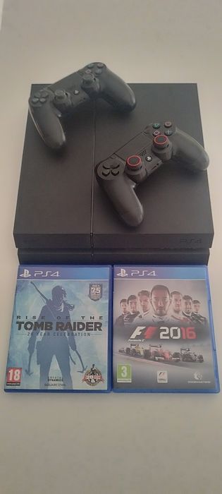PS4 1tb + 2 comandos +  2 jogos + assessórios em bom estado