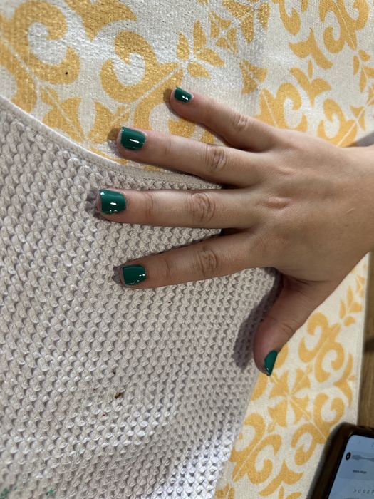 Unhas normais e gel