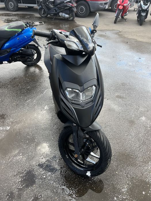 Skuter Piaggio Typhoon 50 na części | silnik | plastiki | instalacja | lagi |