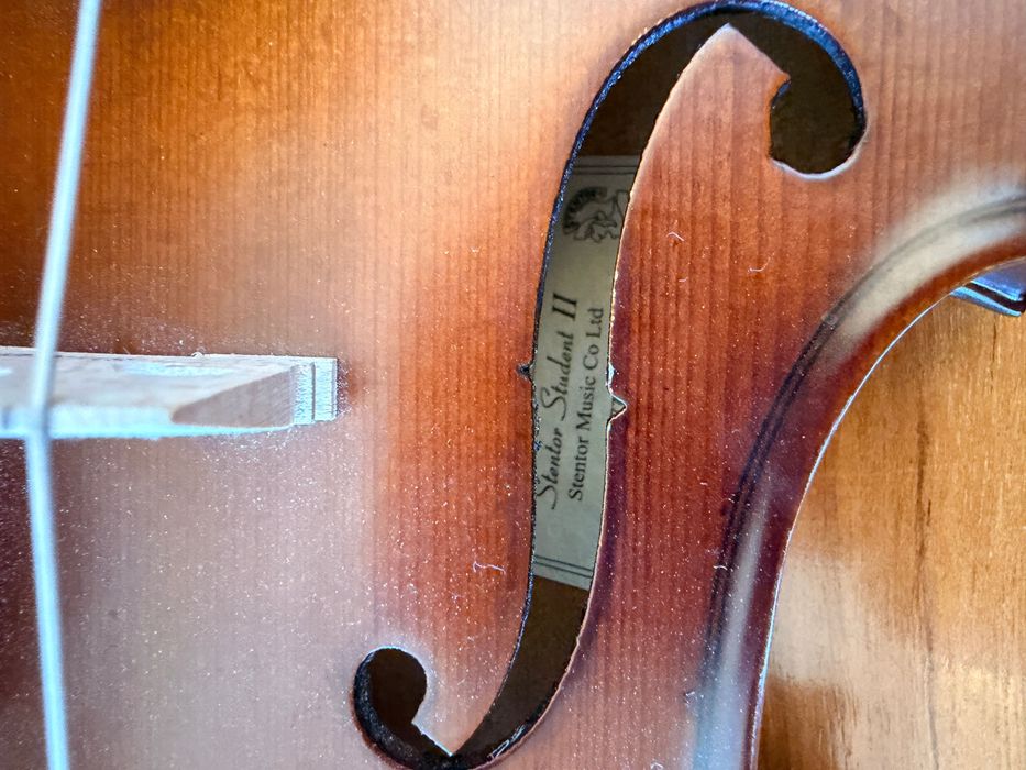 Violino 3/4 Stentor Student II completo, com estojo e espaleira Wolf