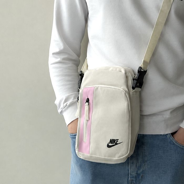 Сумка через плече Nike tech fleece месенджер найк теч фліс бананка