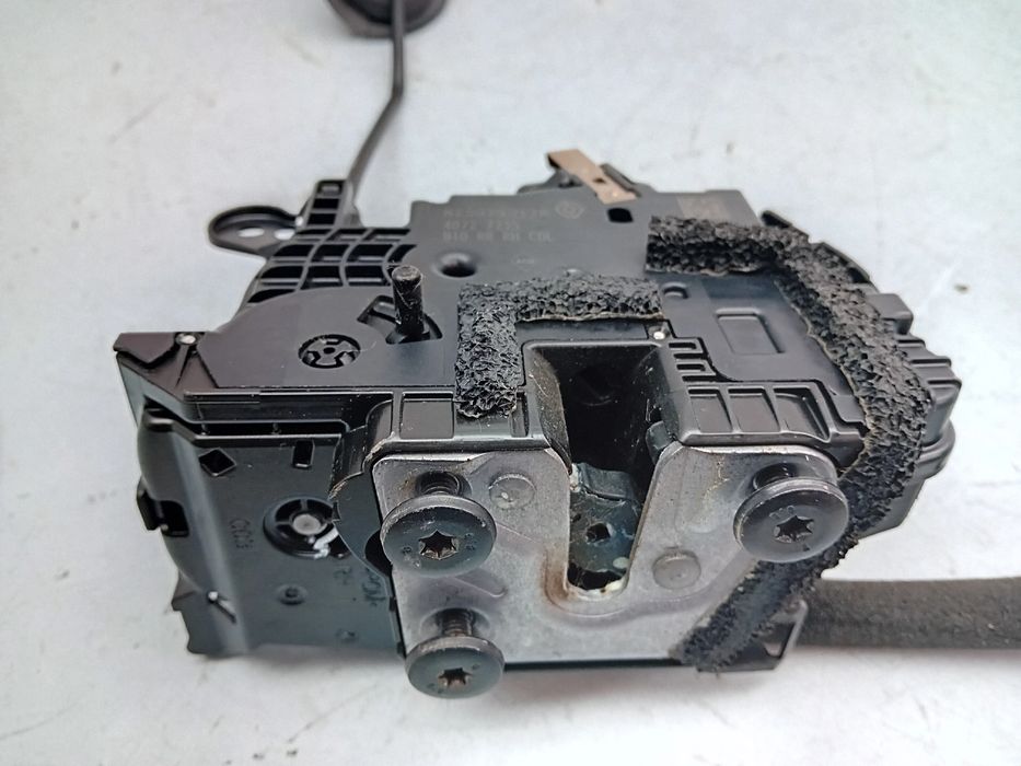 Fechadura / fecho porta trás direito RENAULT Zoe (BFM_)