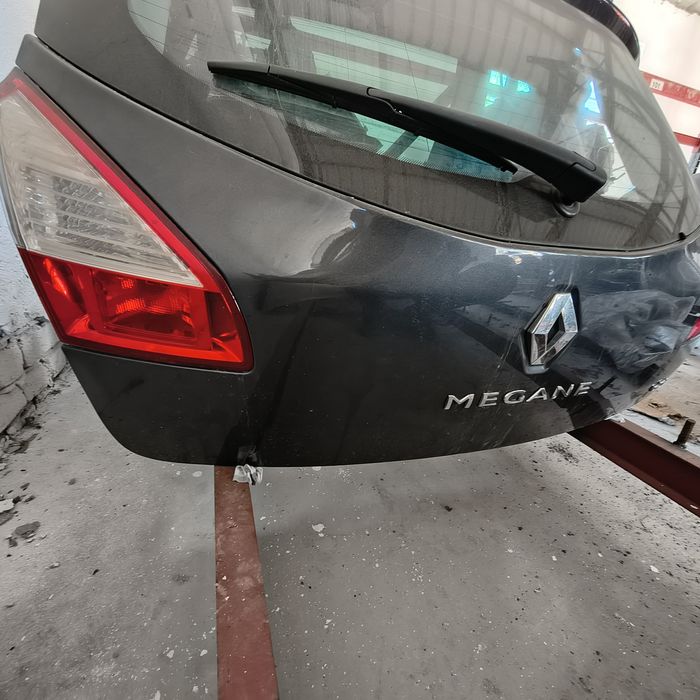 Renault Megane III  Hatchback Klapa Bagażnika TEB66