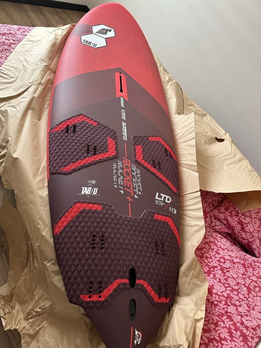 Deska windsurfingowa Tabou Rocket