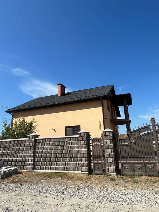 ОРЕНДА Будинку у передмісті 186 м2 6 кімнат