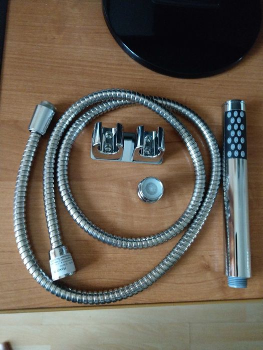 zestaw prysznicowy do umywalki Wenko