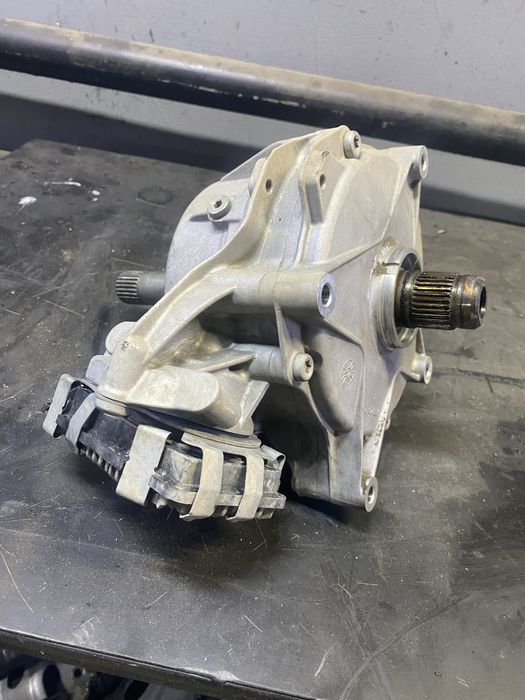 Муфта повного приводу роздатка редуктор диференціал audi q5 80a