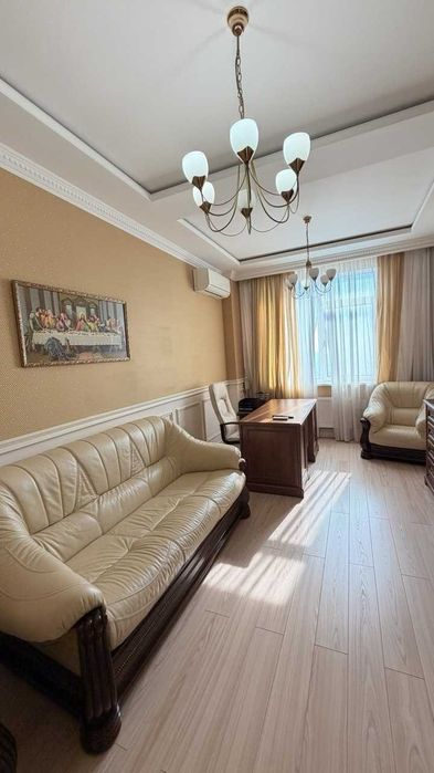 Простора 3-кімнатна квартира в престиж ЖК "Перша Жемчужина"АРКАДИЯ
