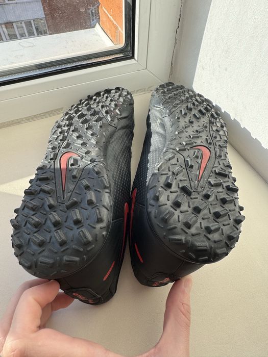 Сороконіжки Nike Phantom GT Club 44 (28см)