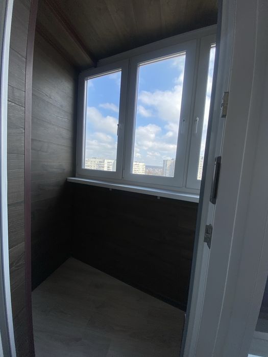 Продам 4 квартиру, пр. Л. Свободы 39, м. « Победа»