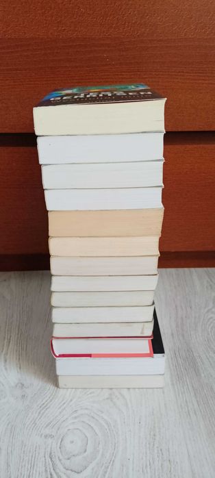 14x Tess Gerritsen Klub Mefista Sekret Dolina Mumia Wysłuchaj Skalpel