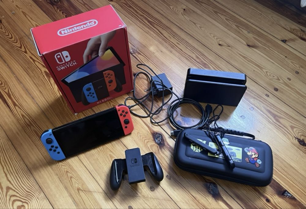 Nintendo Switch OLED