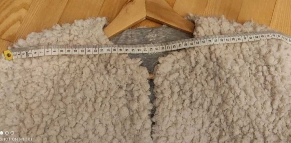 Kremowa kurtka Marc Cain